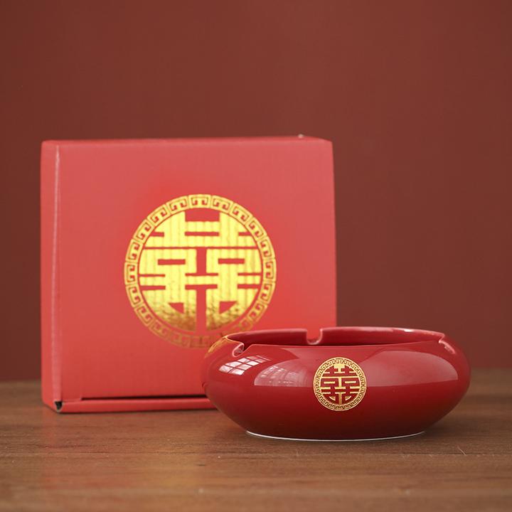 婚庆用品金色双喜红色烟灰缸创意陶瓷个性结婚烟灰缸家用客厅婚礼