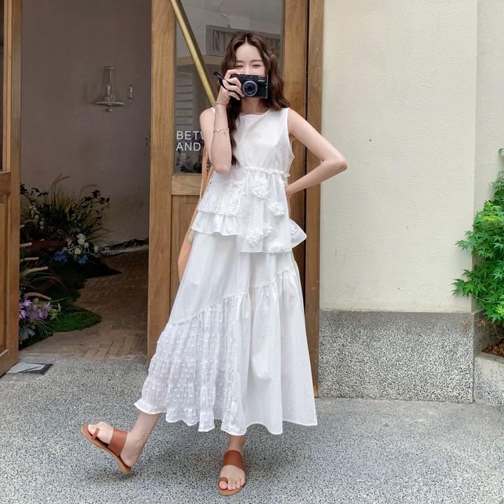 巨好看的白色设计感小众无袖上衣套装女夏小个子法式半身裙两件套
