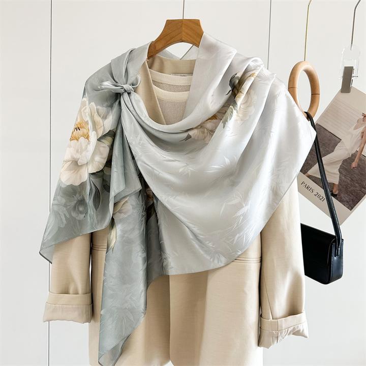 高级感春夏新款真丝提花长巾桑蚕丝气质旗袍披肩母亲节围巾礼物