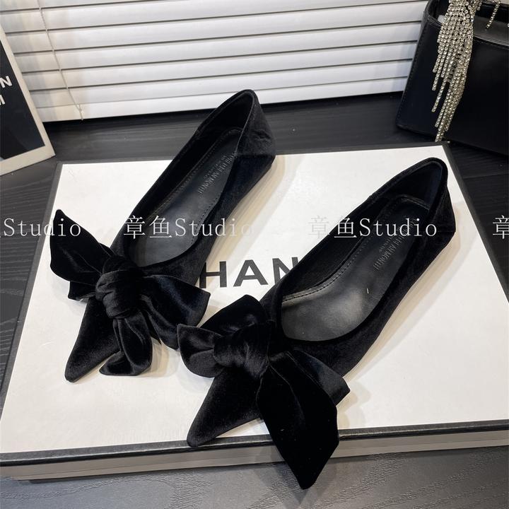 2025秋季温柔晚宴气质缎面黑色千鸟格细平底鞋女法式尖头浅口单鞋