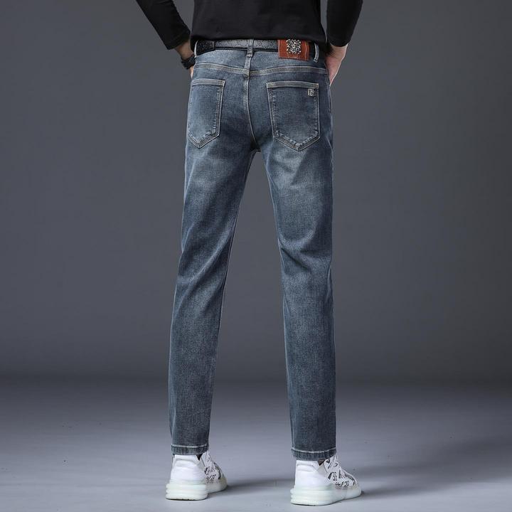 臣吾2025秋冬新款轻奢高端欧货潮牌修身小直脚男士弹力百搭牛仔裤