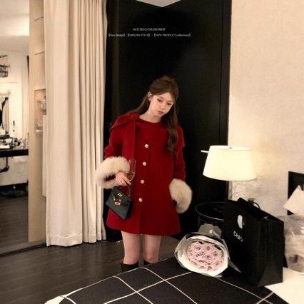 杨小卷 富家千金 狐狸毛袖1OO羊毛白色大衣短款小香风双面呢外套