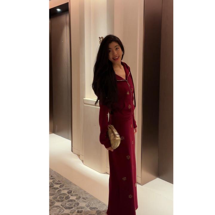 N.COU妮蔻25冬新款时髦慵懒风松弛感烫珠百搭连帽外套套装DY79950