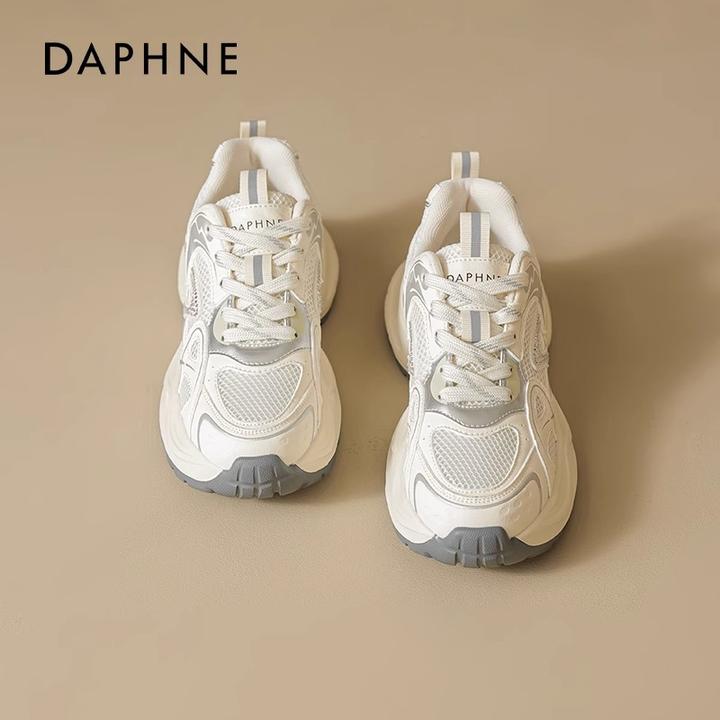 达芙妮老爹鞋女款2025新款春秋厚底松糕小白鞋轻便软底百搭运动鞋