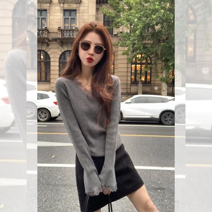 韩系灰色蕾丝v领拼接长袖针织衫女秋冬高级感毛衣打底衫内搭上衣