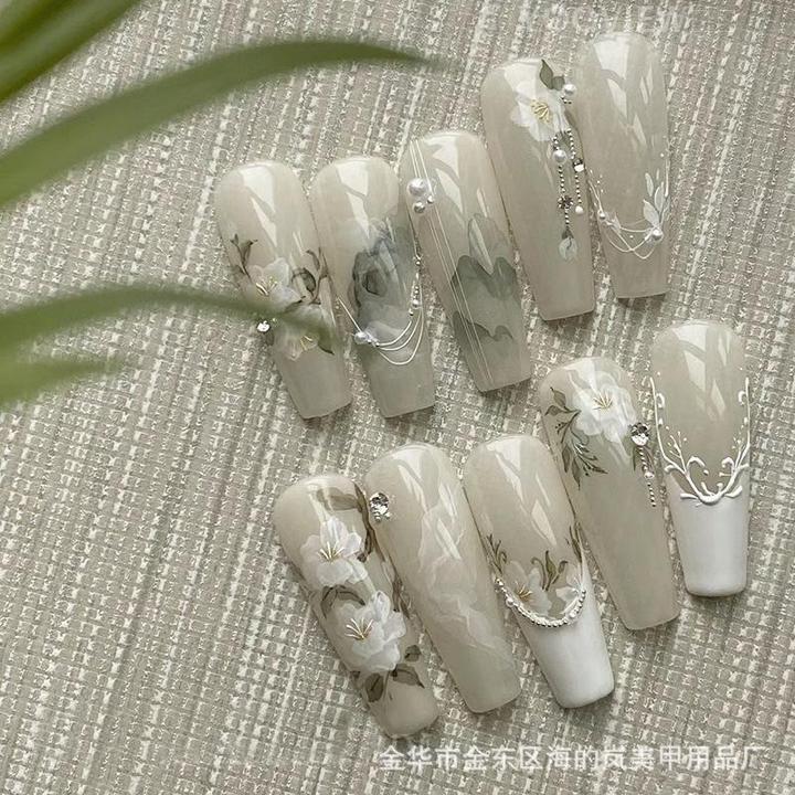 高级感穿戴甲片国风手绘画山茶高质量穿戴甲片推荐202新款穿戴甲