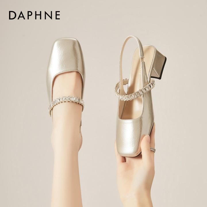 达芙妮粗跟包头凉鞋女2025新款夏季一字带玛丽珍鞋方头中跟高跟鞋