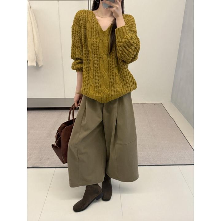 韩版显瘦宽松灯芯绒八分休闲裤+套头麻花毛衣    60936
