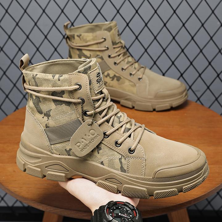 高帮男鞋秋季2025新款工作复古工装鞋大码户外登山沙漠耐磨马丁靴
