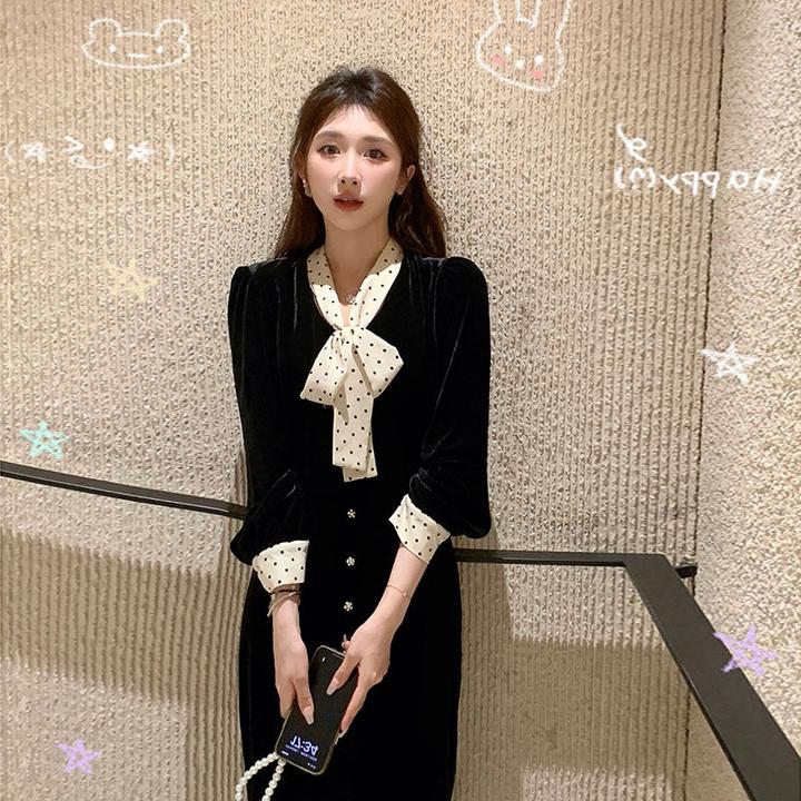 秋季新款2024年赫本风法式长裙显身材黑色修身气质连衣裙女神范女