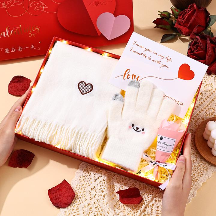 【冬天的第一条围巾】送女朋友礼物送闺蜜生日礼物节日礼物触屏手套