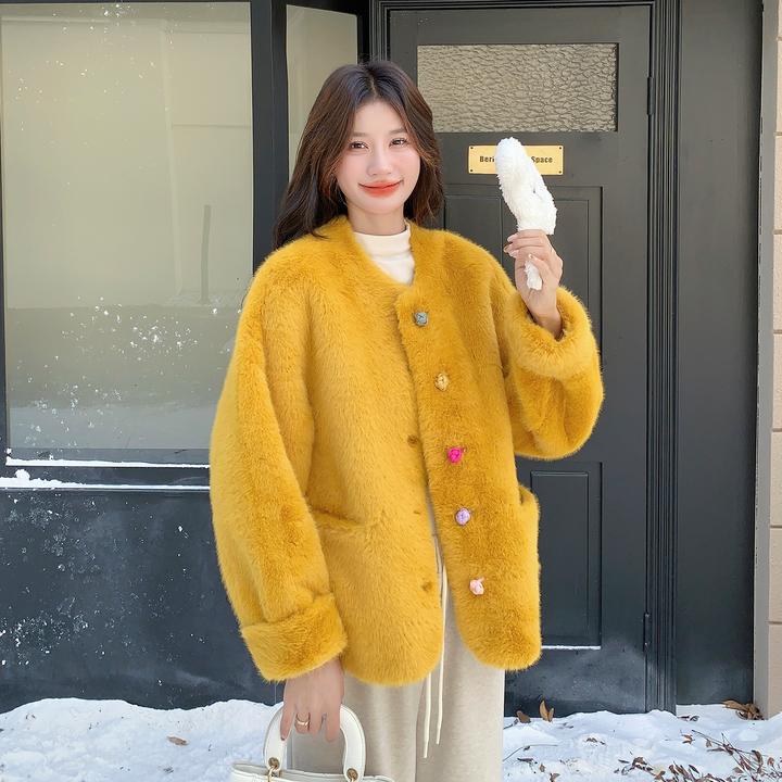 小香风黄色皮毛一体羊羔毛外套女秋冬2025新款棉服高级感绝美气质