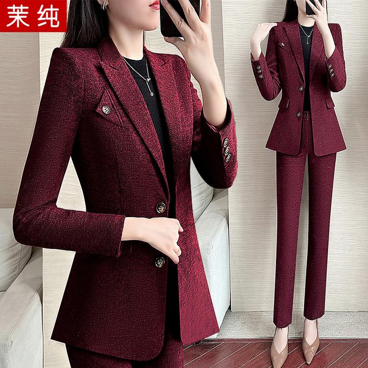 西装外套女酒红色春装气质高级感今年流行毛呢小西服正装职业洋气