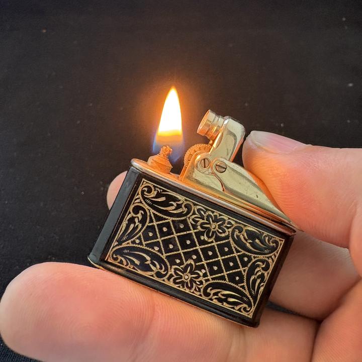 德国科乐比小号古董煤油打火机