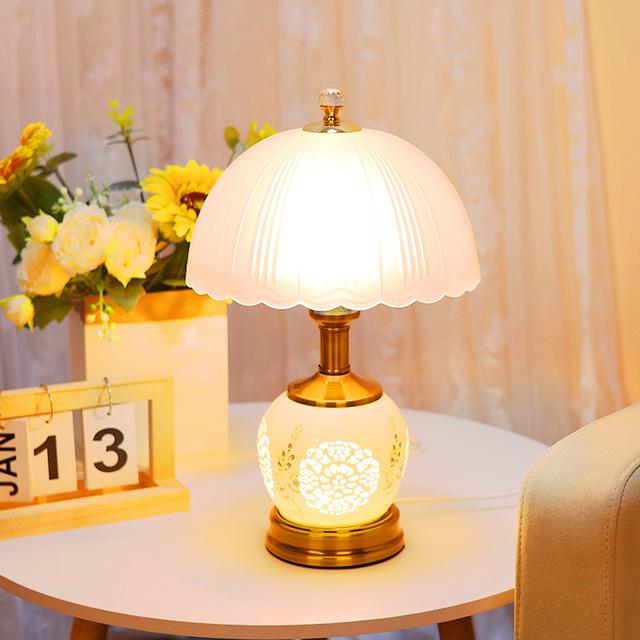 新中式陶瓷卧室床头灯结婚婚房温馨长明灯暖光复古主卧室婚庆台灯