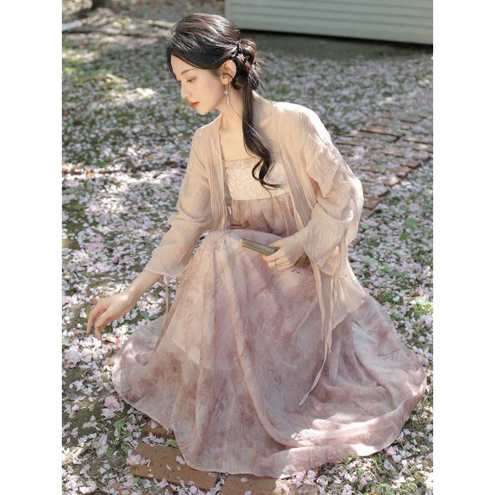 DouPB轻奢成人款中国风汉服套装女装古风仙气古装开衫上衣宋制吊