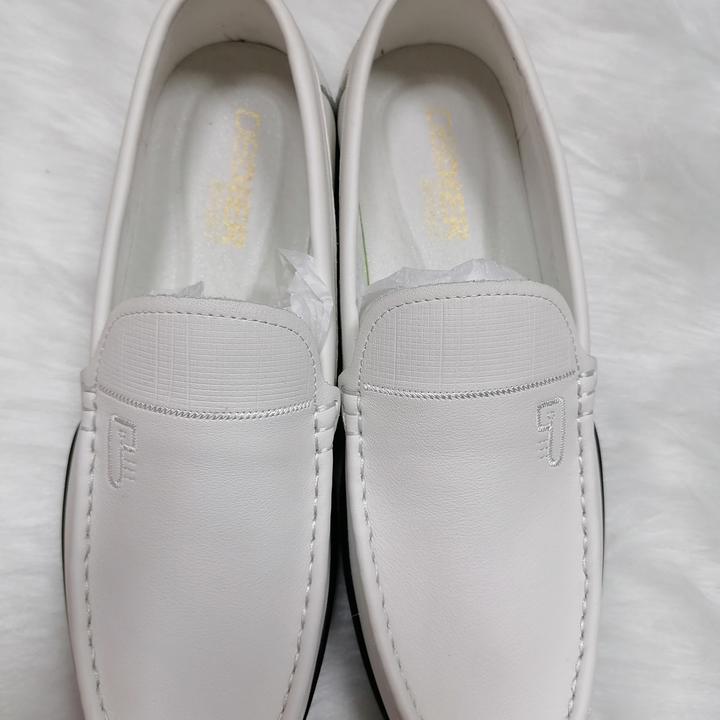 多邦迪尔头层牛皮，透气防臭，防滑耐磨