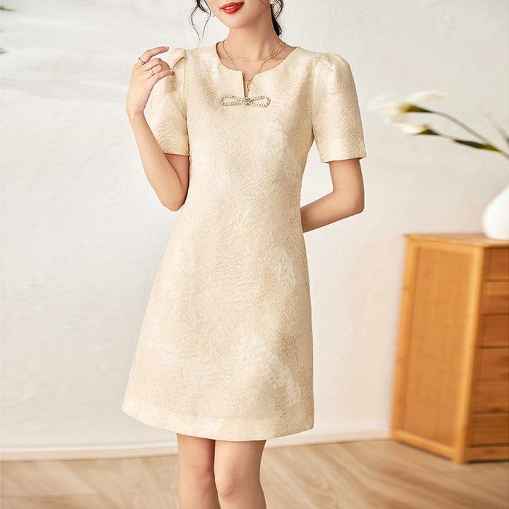 轻奢女装名媛气质重工钉珠镶钻蝴蝶结泡泡袖A字连衣裙