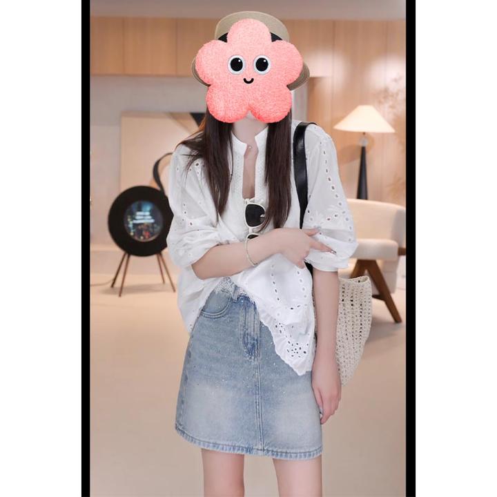 简约风气质百搭镂空衬衫女2025春夏季新款设计感宽松纯色V领上衣