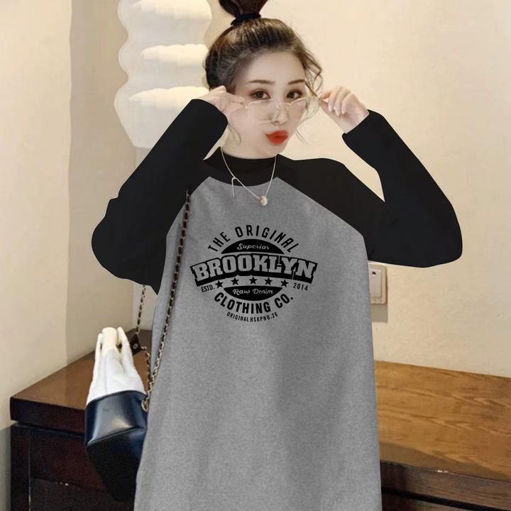 加厚宽松磨毛半高领春秋冬季新款搭配鲨鱼裤拼色长袖t恤女中长款