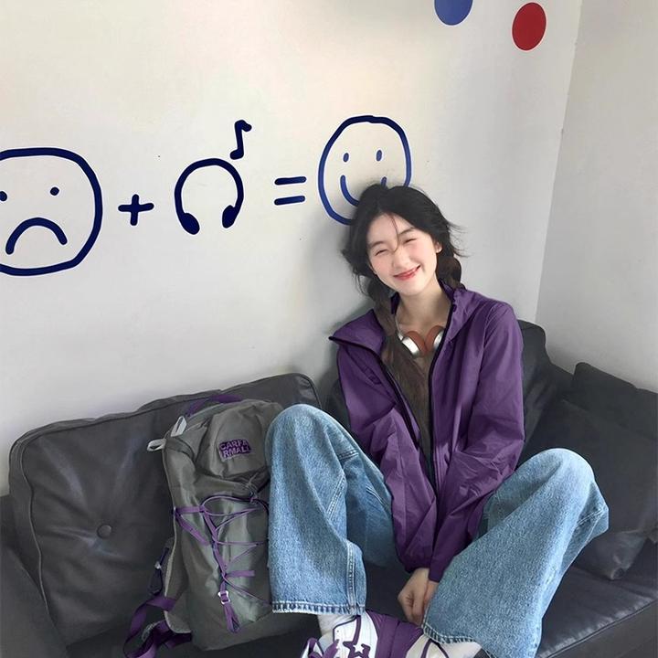 紫色山系防晒冲锋衣女款2025新款宽松夏季薄外套女爬山穿搭登山服