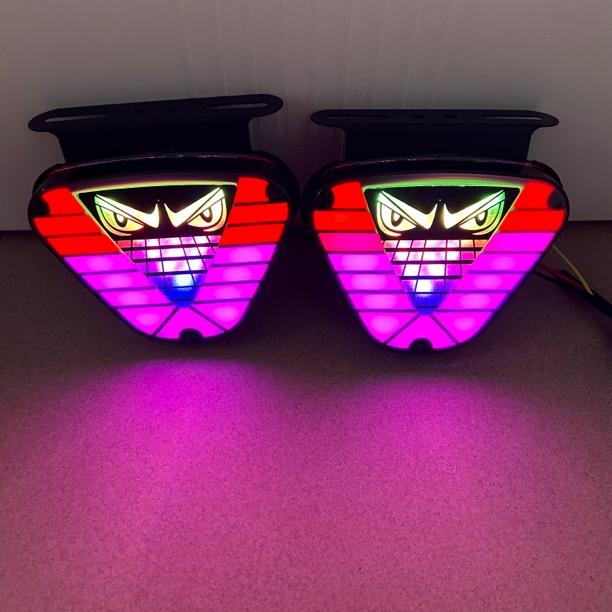 货车LED三角爆闪灯超亮挂车刹车警示七彩闪光防雾2V24通用