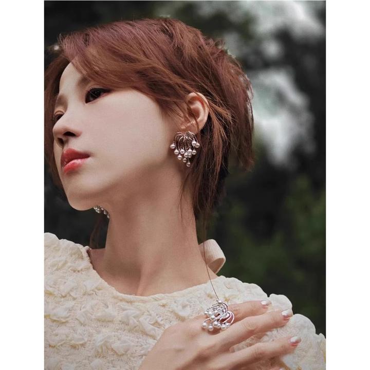 铜合金仿珍珠耳饰 明星同款时尚轻奢水中花火珠珠耳饰戒指高级