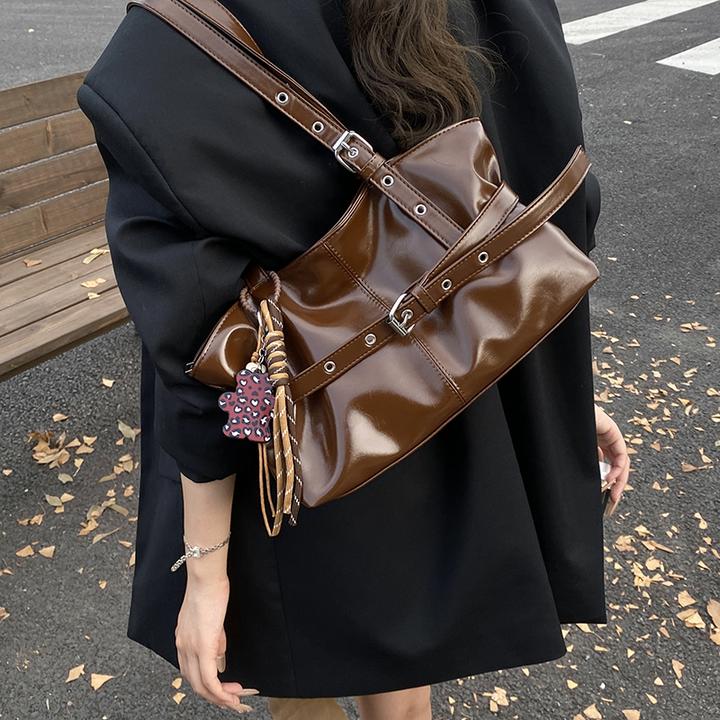 高级感复古辣妹机车包包女款2025新款秋冬时尚简约通勤手提腋下包