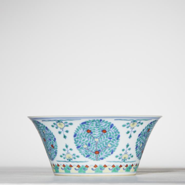 【预展勿拍】21、清嘉庆 斗彩团花纹马蹄杯-2【祥德67拍卖】