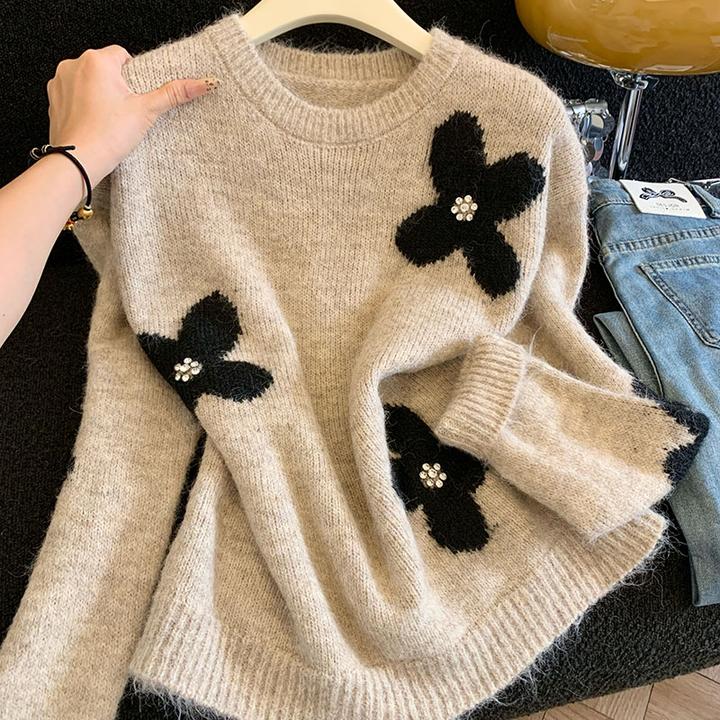 秋冬新款花朵提花钉珠长袖针织衫女时尚宽松显瘦百搭减龄套头毛衣