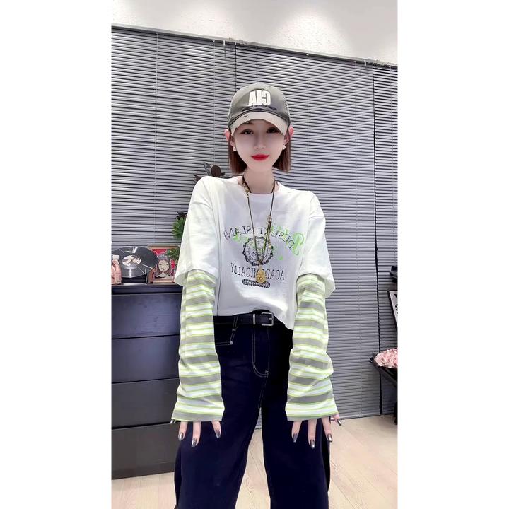春季新款休闲百搭字母印花拼接条纹袖假两件长袖T恤