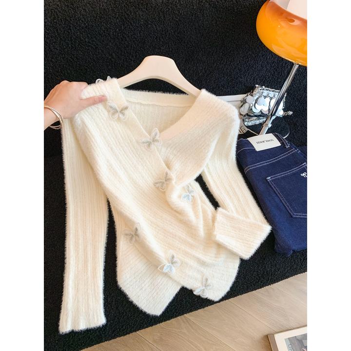 法式高级感毛绒绒毛衣女秋冬季新款气质蝴蝶不规则显瘦温柔上衣