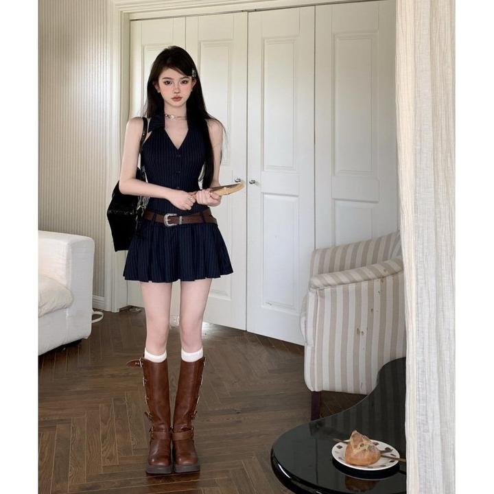 辣妹无袖v领挂脖条纹连衣裙女夏季百褶裙露背短裙纯欲辣妹a字裙子