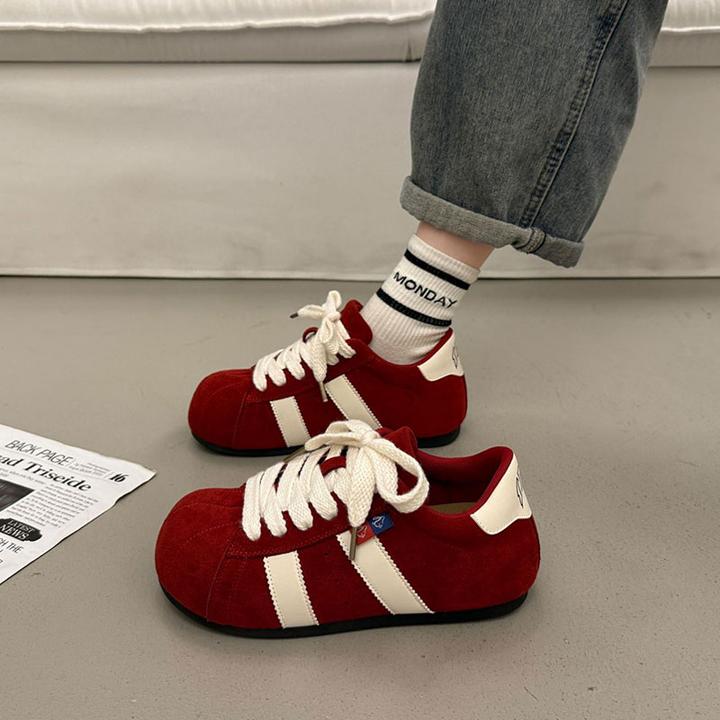 爆款百搭小众厚底板鞋女秋季德训鞋2025新款内增高运动休闲面包鞋