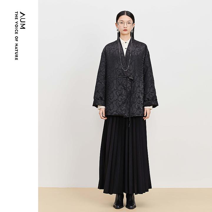 AUM秋冬新款新中式复古暗纹提花高级古风立领羽绒服M1EG4915Y