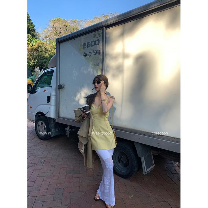 THREE GOOOD/三吉泡沫之夏收腰时尚V领吊带连衣裙Y725Q00010