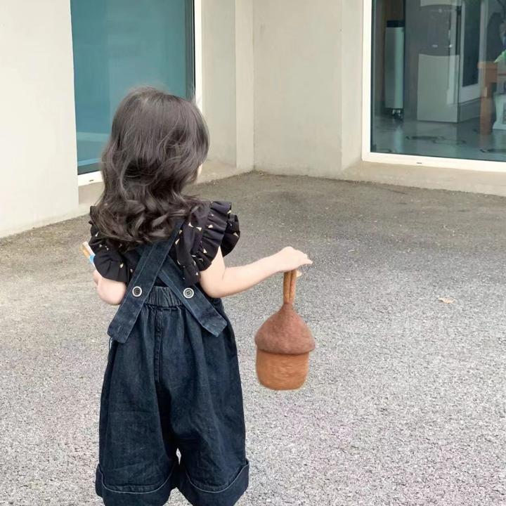 韩版童装2025春夏款女童阔腿牛仔背带裤子宝宝满印小飞袖上衣套装