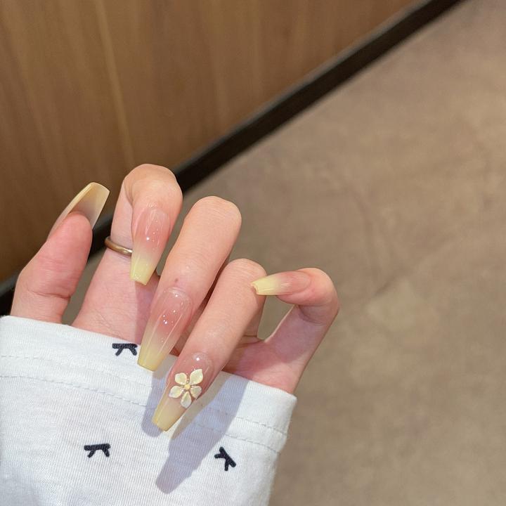 【灿阳小花】纯手工定制可拆卸穿戴甲粉色裸色中长款秋冬美甲指甲贴