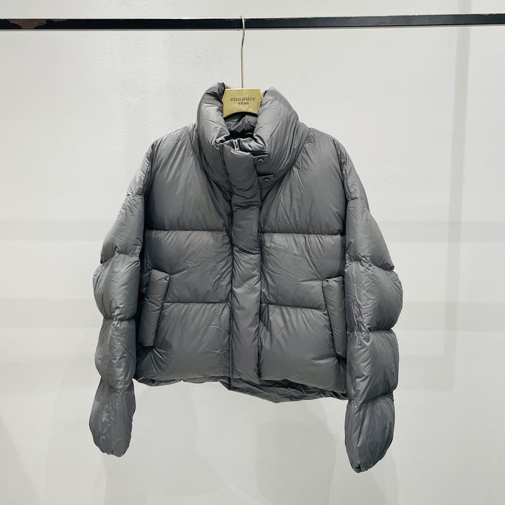 【软泡芙】休闲简约百搭宽松显瘦短款立领加厚保暖羽绒服 QX-658