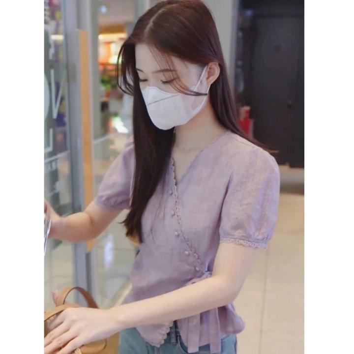 法式气质V领短袖衬衫女2025夏新款设计感斜方扣收腰显瘦遮肉上衣