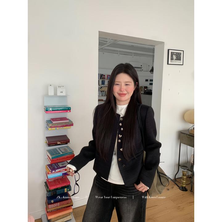 知葵微胖定制【赫尔千金】初秋韩版气质小香风正肩短外套12253D2540