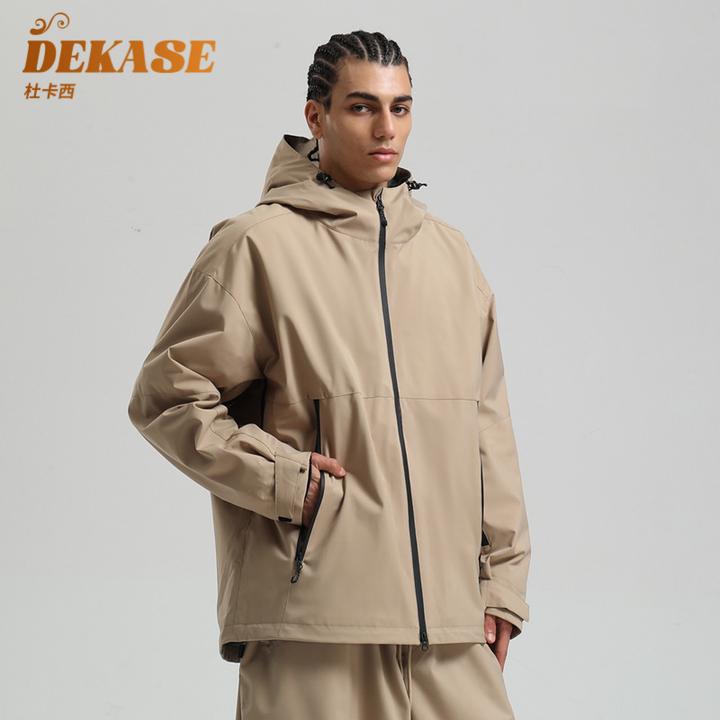 Dekase 滑雪服男士新款连帽宽松工装单板防风防水透气情侣滑雪服