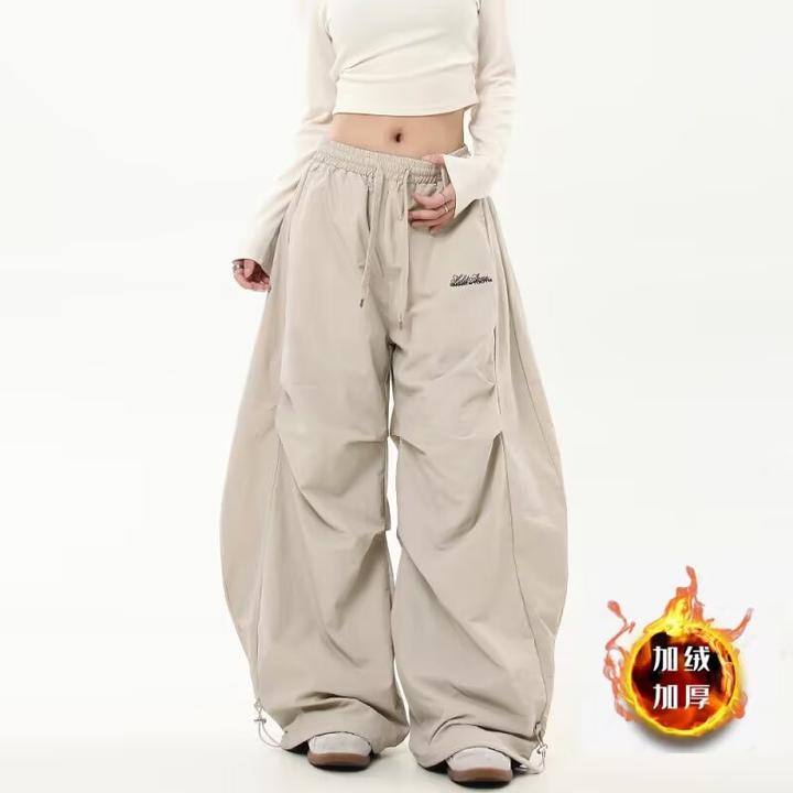 美式伞兵褶皱弯刀裤宽松街头潮牌休闲浅色加绒阔腿裤字母刺绣工装