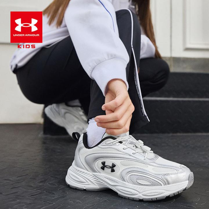 Under Armour/安德玛跑鞋轻便春秋休闲鞋时尚透气防滑儿童运动鞋