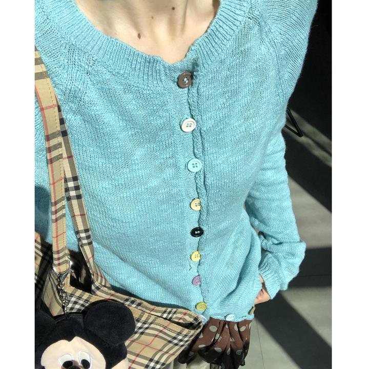 韩系设计感彩虹扣针织开衫巨好看2025秋冬新款多巴胺洋气显瘦上衣
