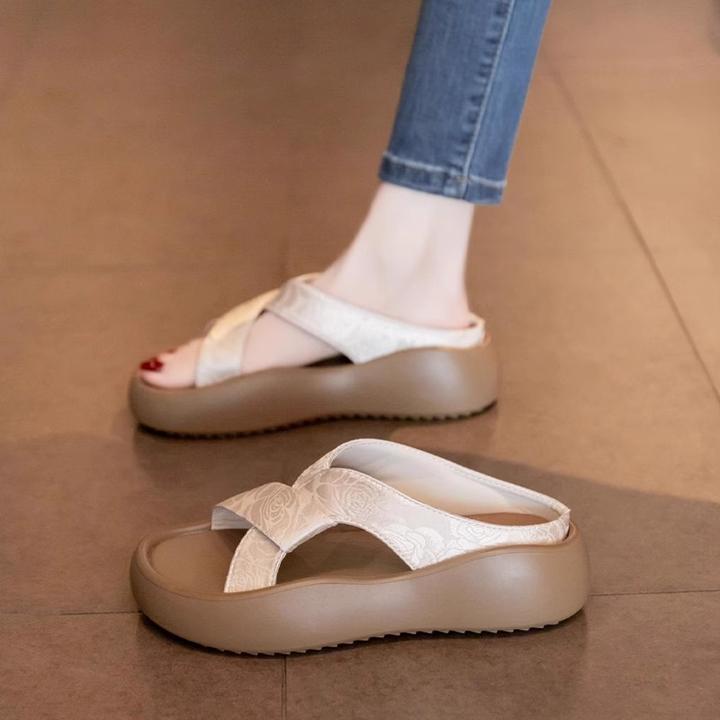 厚底国风凉拖鞋女外穿2025年夏季爆款软底配裙子沙滩休闲一字拖女