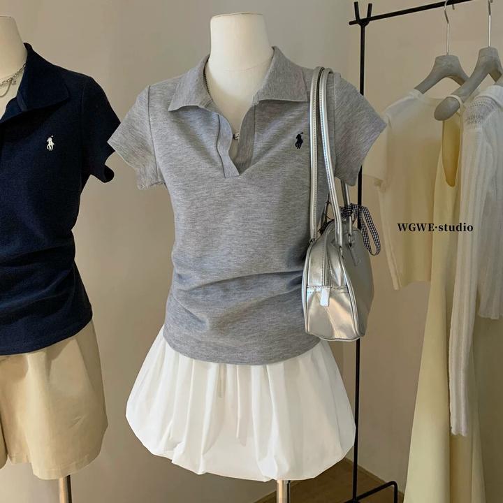 2025夏季新款爆款短袖t恤女韩系窄V领显瘦百搭修身收腰短款上衣