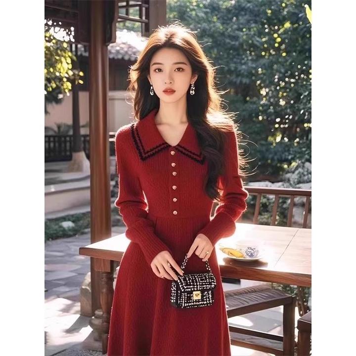 红色小香风气质收腰中长款连衣裙女春季新款高级感长袖针织长裙子