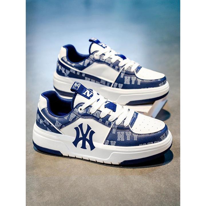 欧洲站轻奢潮牌来袭~2025秋季爆款海军蓝板鞋时尚透气运动小白鞋