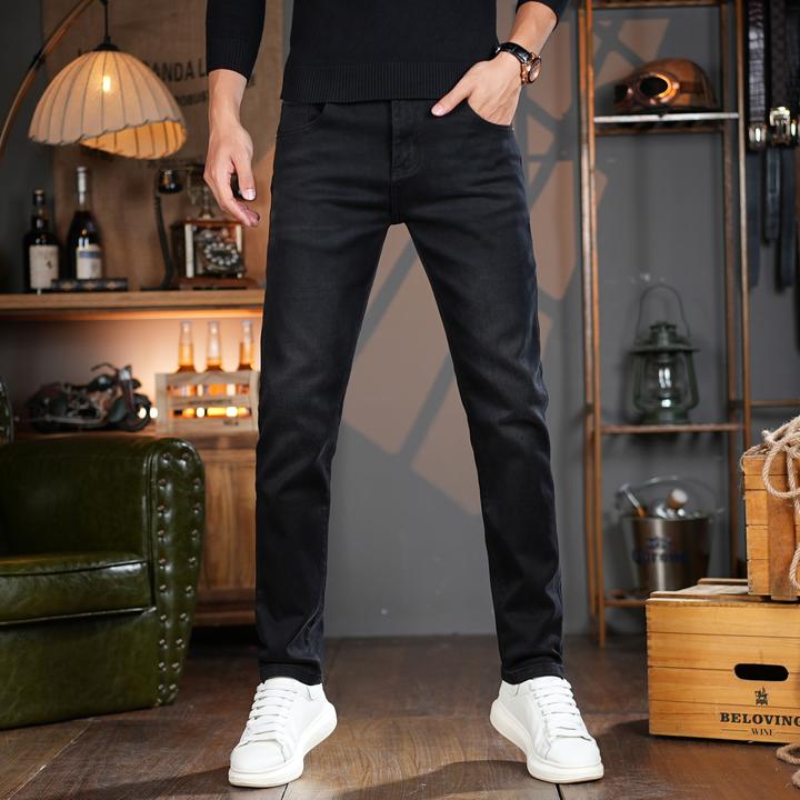 香港高端秋冬新款牛仔裤2025爆款弹力修身小脚裤男士长裤黑色百搭